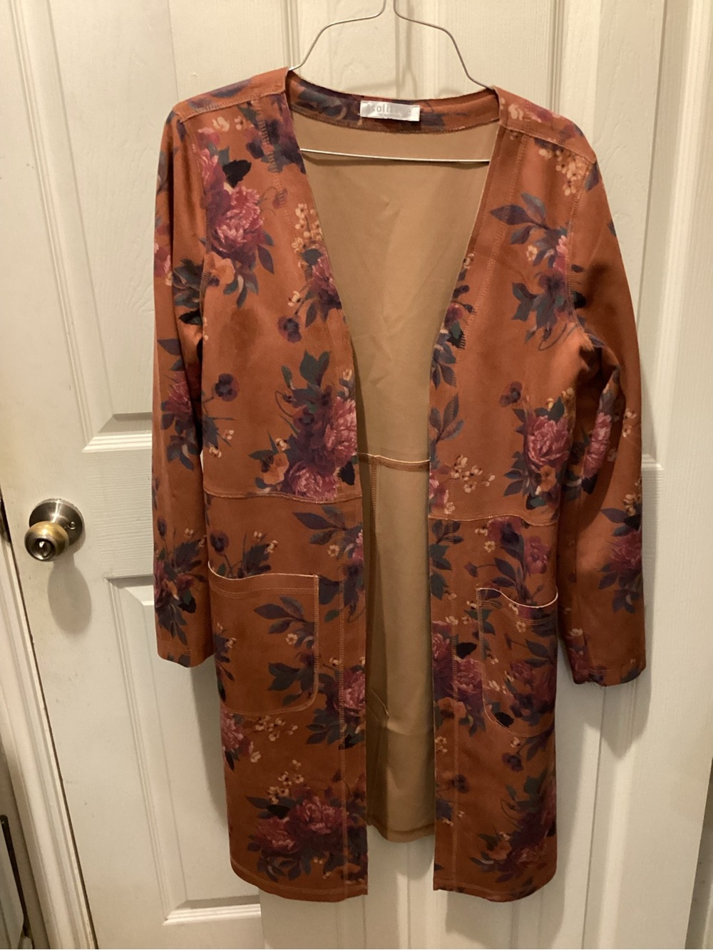 Solitaire Rust Floral Open-Front Coatigan with Purple Accents